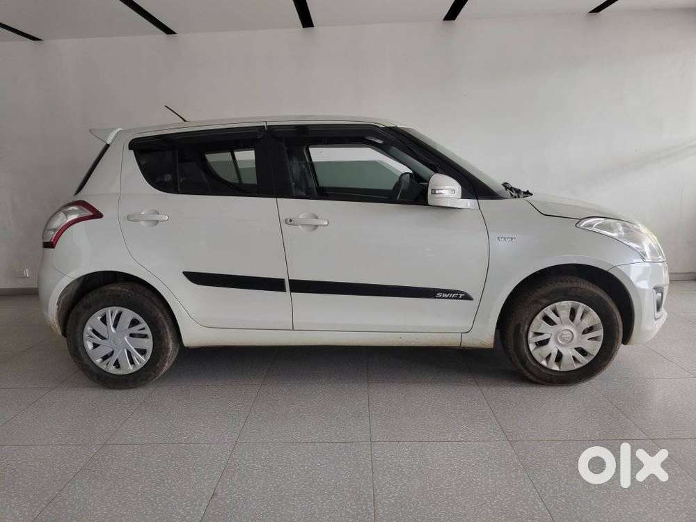 Maruti Suzuki Swift Vxi, 2017, Petrol