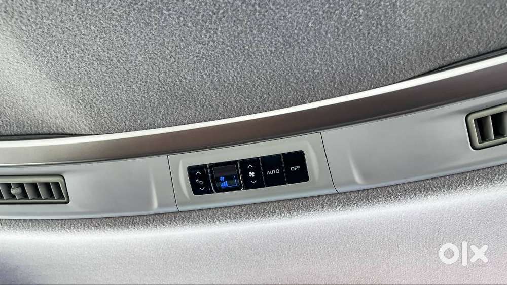 Toyota Innova Crysta 2019 Petrol Well Maintained