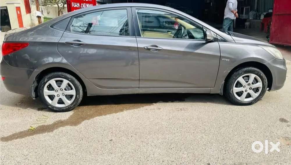 Hyundai Verna Diesel Automatic 2012