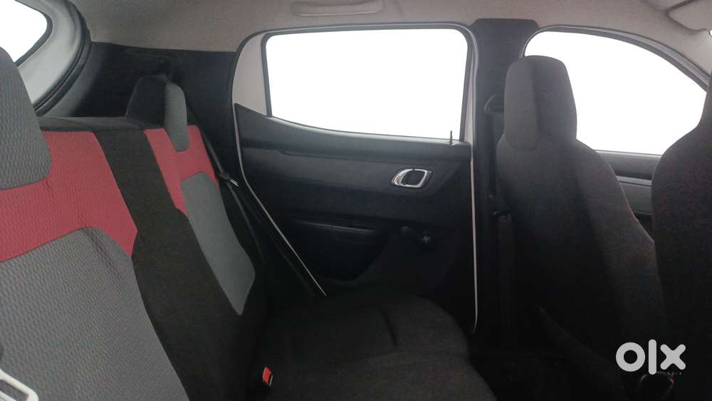 Renault Kwid 2019-ongoing 1.0 Rxt Amt (o), 2019, Petrol