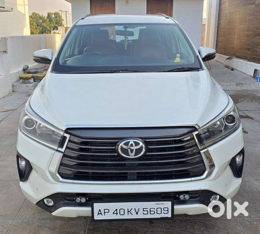 Toyota Innova Crysta