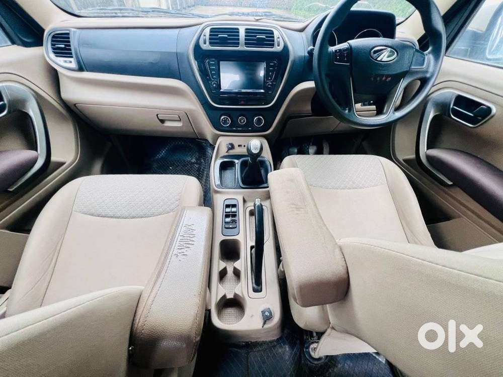 Mahindra Tuv 300 T10 Dual Tone, 2020, Diesel