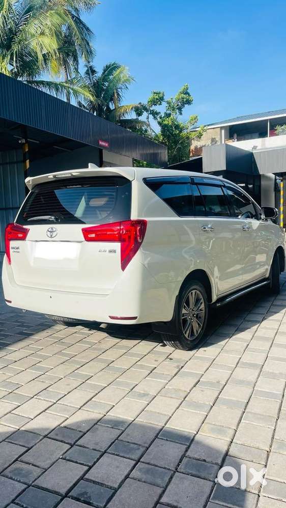 Kl 01 Toyota Innova Crysta 2016 2.8 Z Automatic Diesel Well Maintained