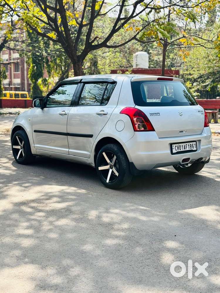 Maruti Suzuki Swift Vxi + Manual, 2010, Petrol