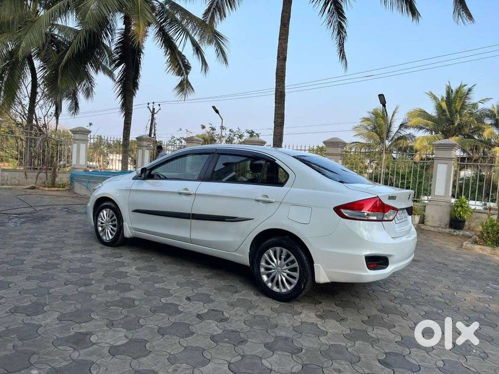 Maruti Suzuki Ciaz Vdi Plus, 2015, Petrol
