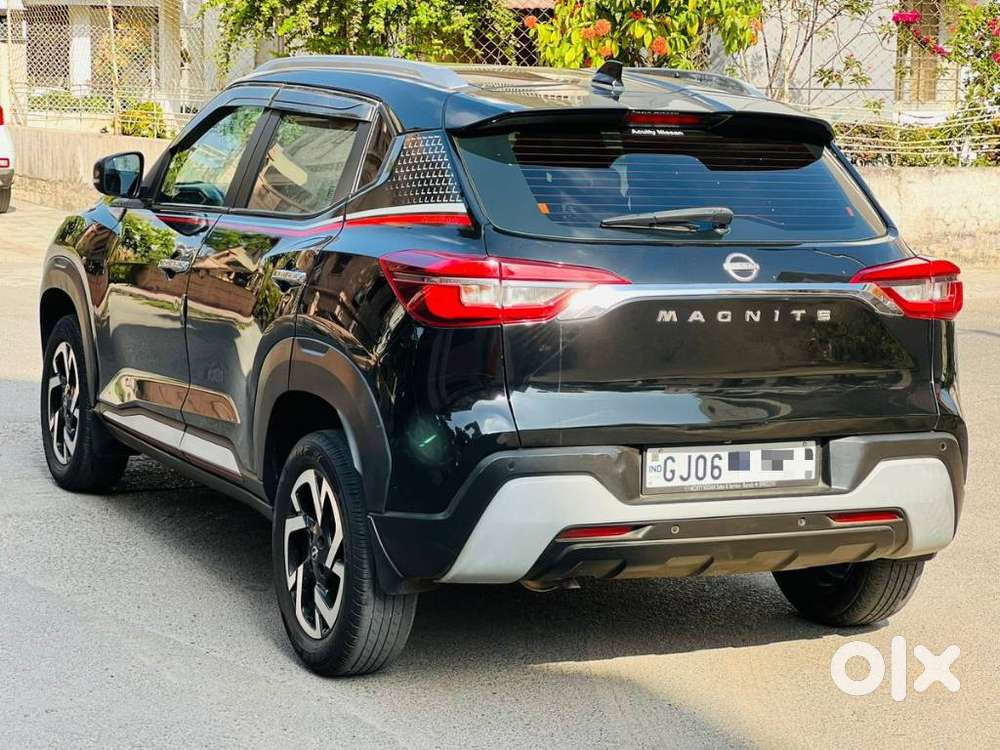 Nissan Magnite 1.0 Xv Red Edition, 2023, Petrol