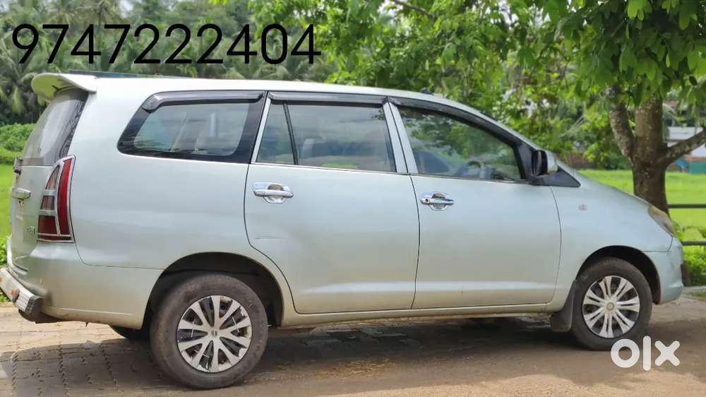 Innova 2.5g,,original Kerala,,8seater,new Inssurans,new Oil,,