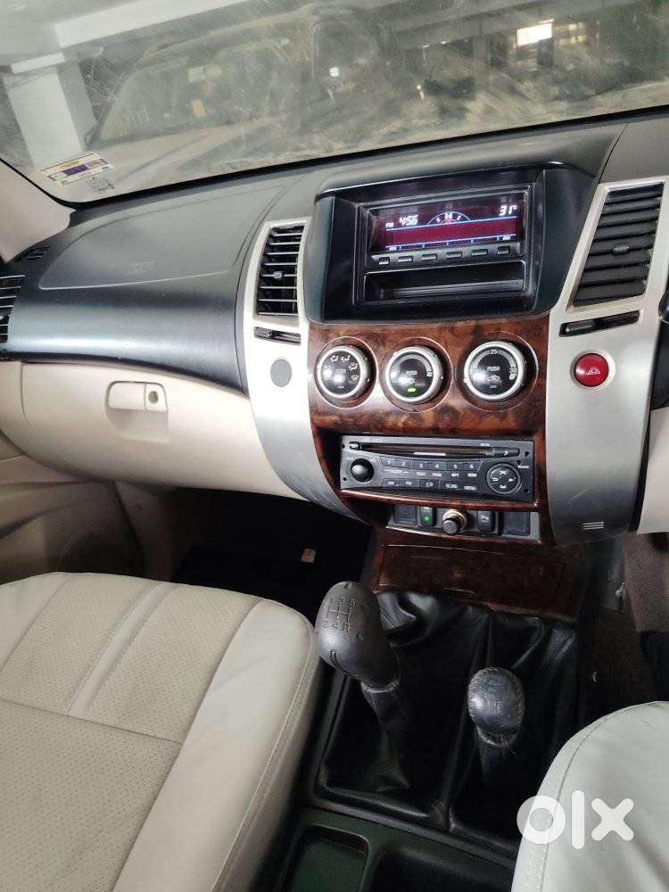 Mitsubishi Pajero Sport 2.5 Manual, 2012, Diesel