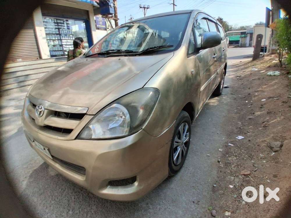 Toyota Innova 2.0 Gx 8 Seater, 2005, Diesel
