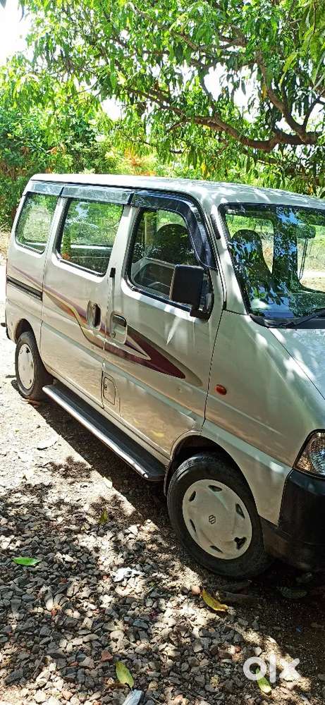 Maruti Suzuki Eeco 2012 Petrol & Cng 125000 Km Driven