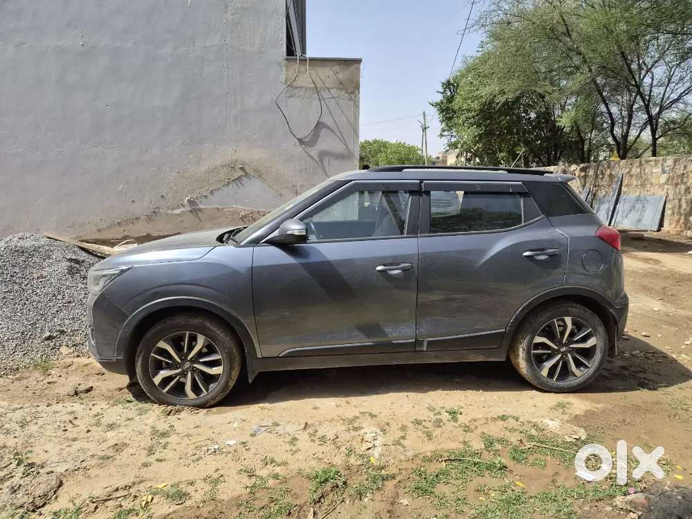 Mahindra Xuv300 Petrol + Cng 2022