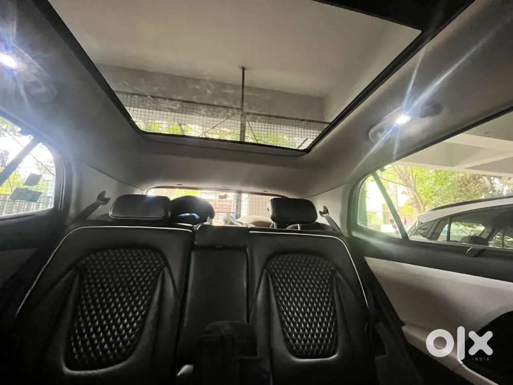 Creta Sx Petrol, 26,500km Odometer, Single Owner, Panoramic Sunroof