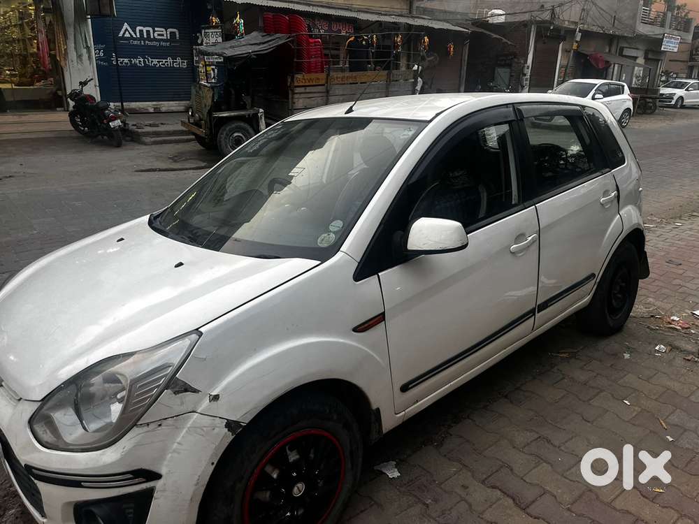 2012 Ford Figo Zxi Petrol 1.2 Diesel