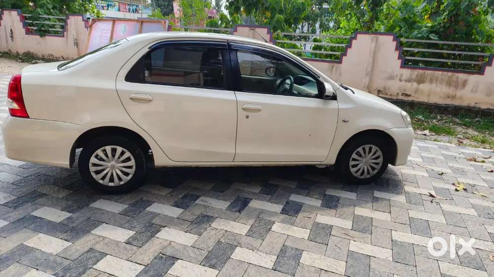 Maruti Suzuki Swift Dzire Zdi 2015
