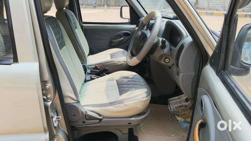 Mahindra Scorpio 2009-2014 M2di, 2009, Diesel