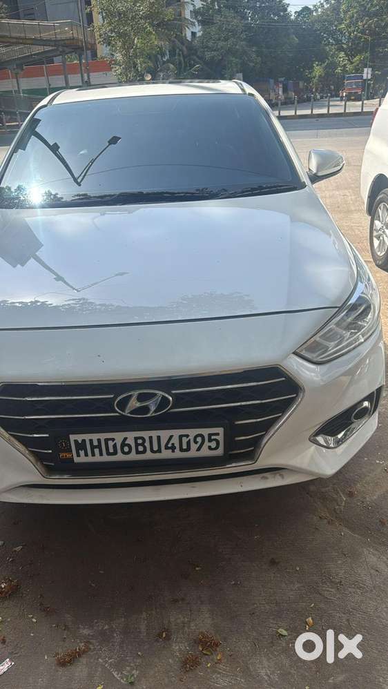 Top Model Verna With Hyundai Service Record