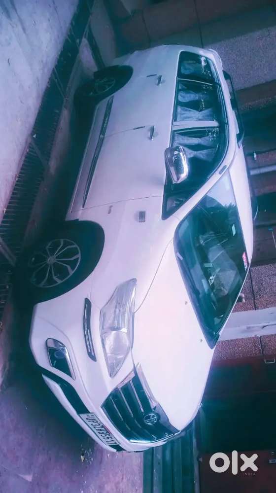 Toyota Innova 2016