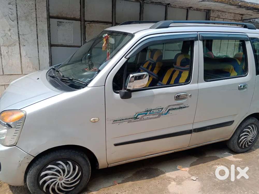 Wagon R Silver Colour Car In Good Condition