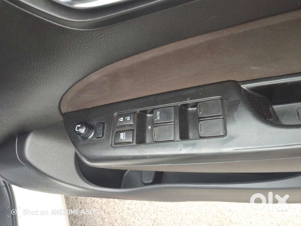 Maruti Suzuki Swift 1.2 Vxi (o), 2017, Petrol