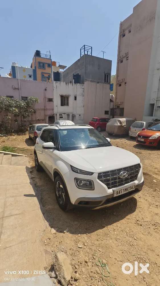 Hyundai Venue 2019 Petrol 156000 Km Driven