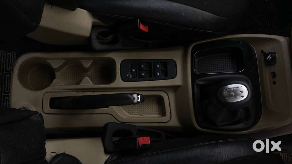 Mahindra Tuv 300 Mhawk100 T8, 2016, Diesel