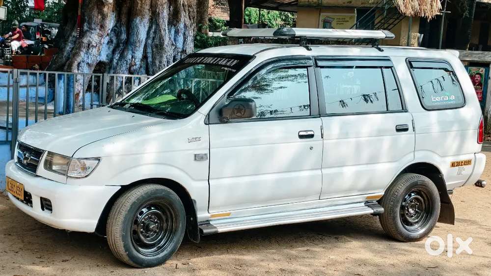 Chevrolet Tavera Neo 2010