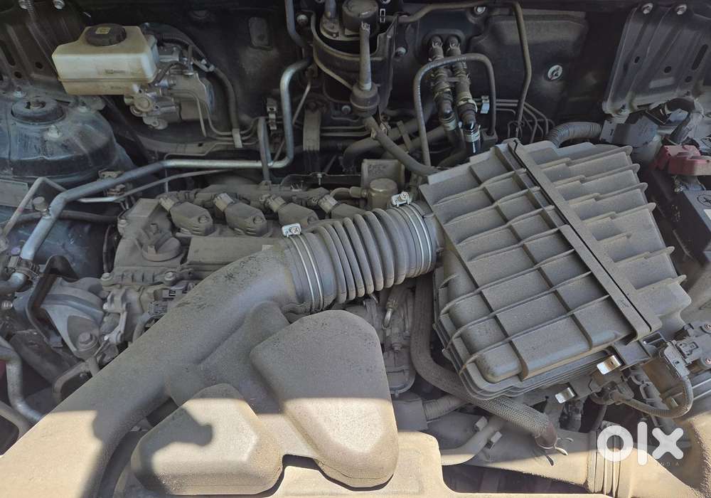 Toyota Innova Hycross 2.0 Zx Hybrid 7 Str, 2023, Petrol