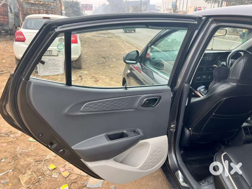 Hyundai Aura S Cng (2022) With Extended Warranty