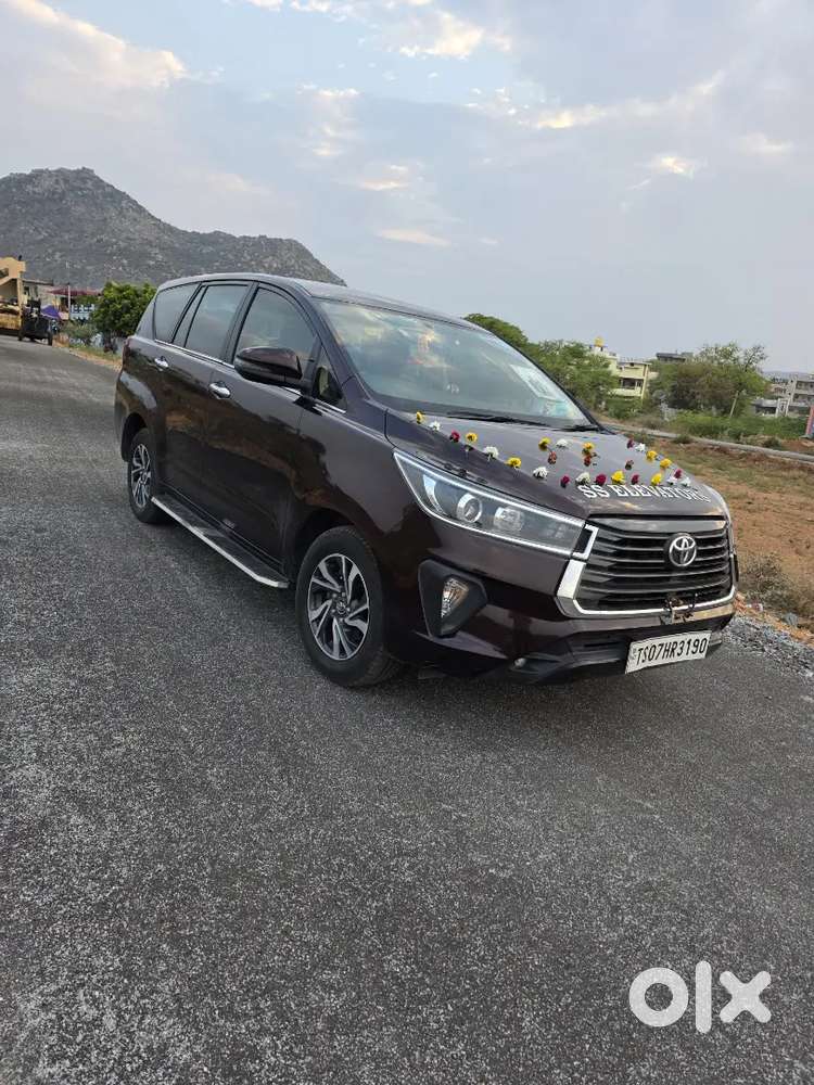 Innova Crysta 50k Drivin
