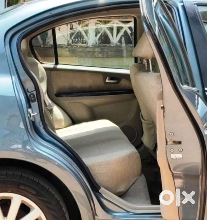 Maruti Suzuki Sx4 Zxi Mt Bsiv, 2010, Petrol
