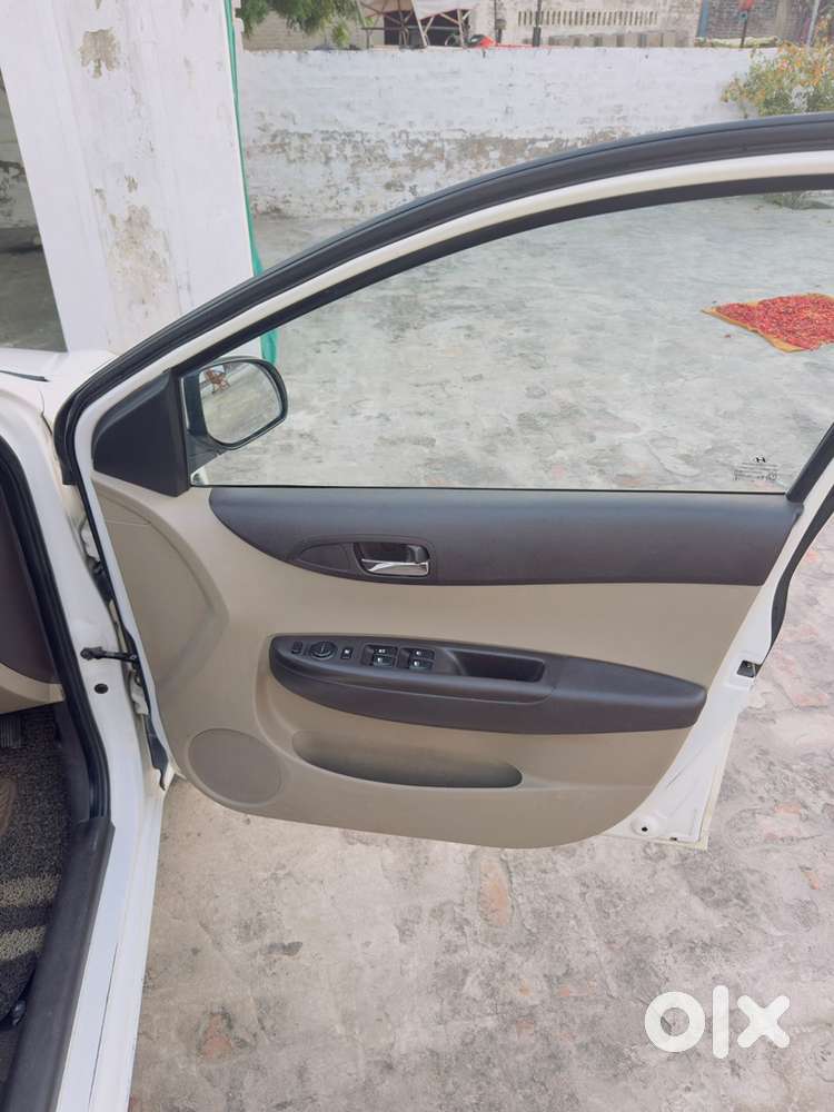 Hyundai I20 Diesel Manual 2010