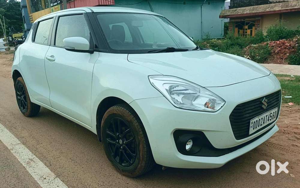 Maruti Suzuki Swift Zxi Plus Amt Dual Tone, 2018, Petrol