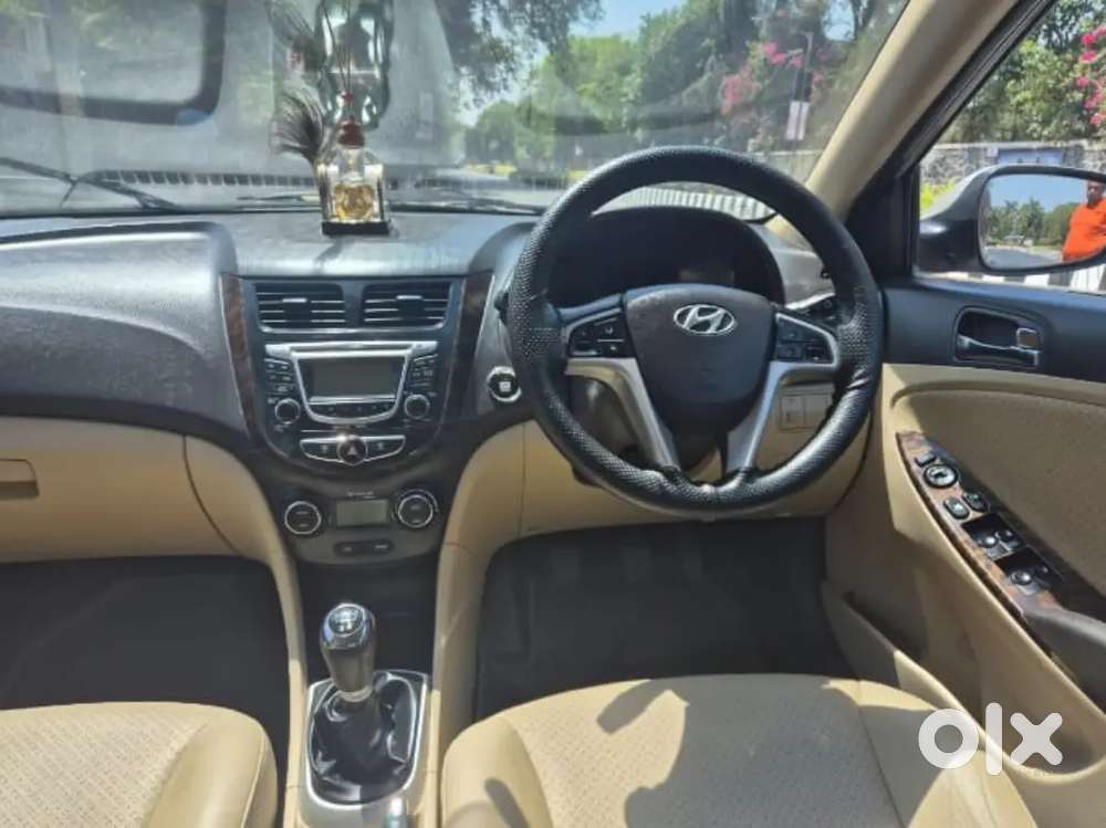 Hyundai Verna 2012 Petrol Manual