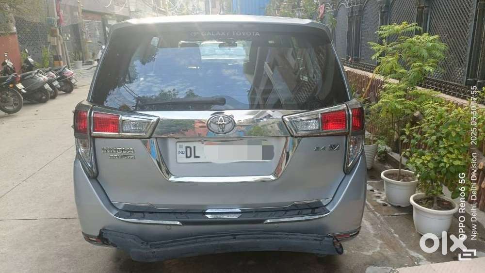 Toyota Innova Crysta 2.4 V, 2016, Diesel