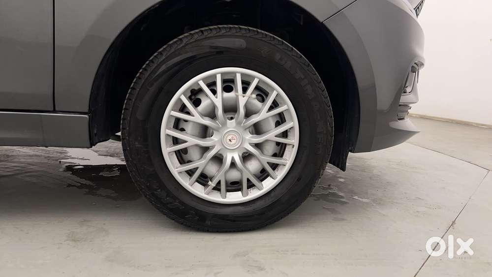 Tata Tiago Xe, 2025, Petrol