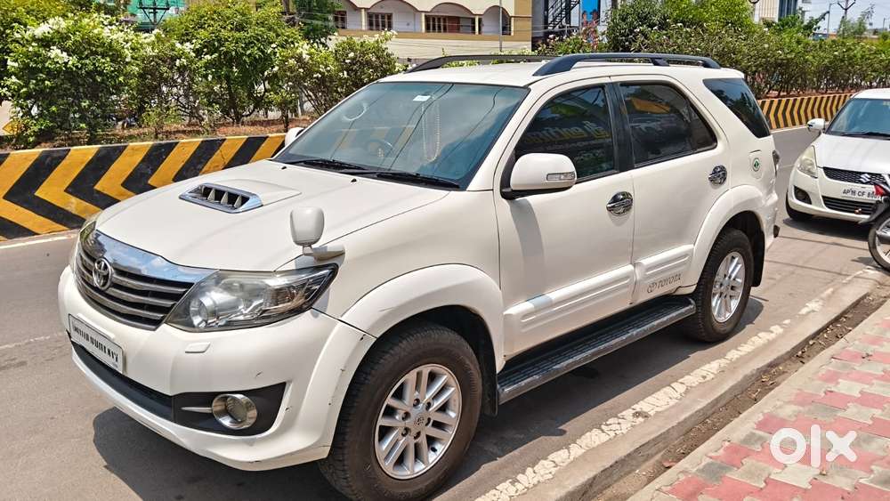 Toyota Fortuner 2011-2016 4x4 Mt, 2014, Diesel