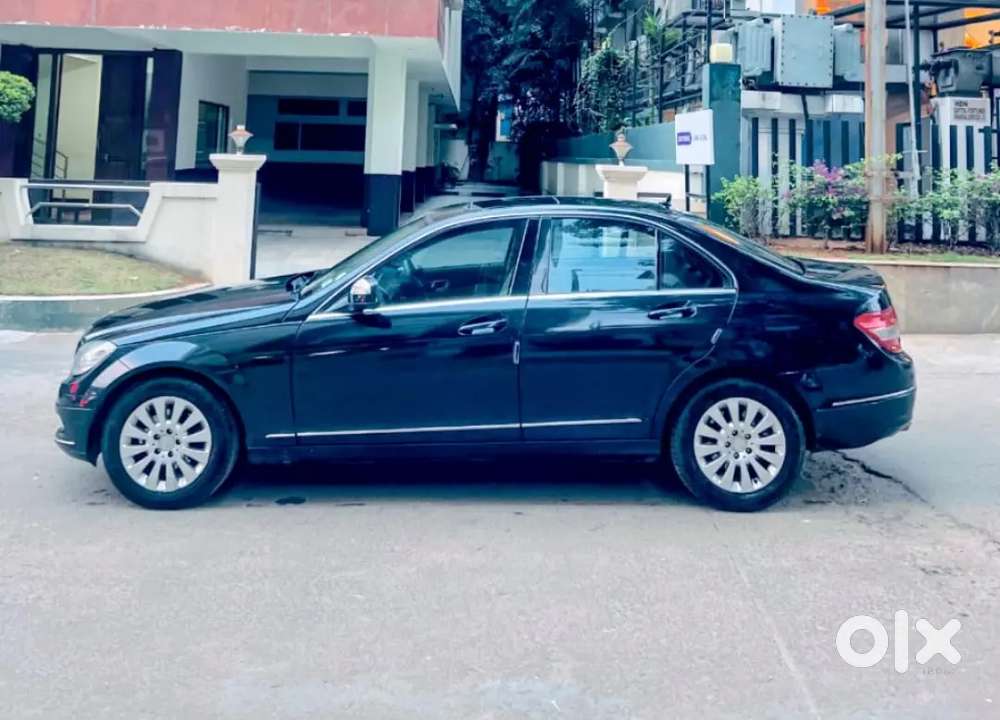 Mercedes-benz C-class 2010 Petrol Well Maintained