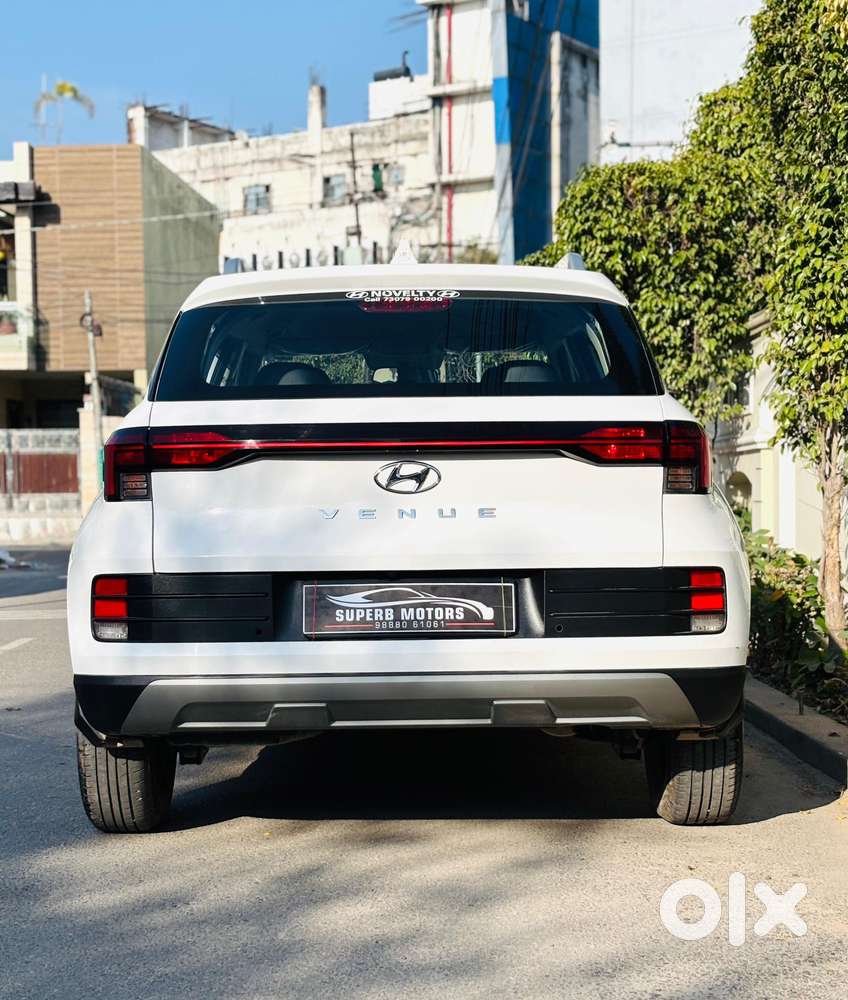 Hyundai Venue 1.5 S (o) Crdi, 2025, Diesel