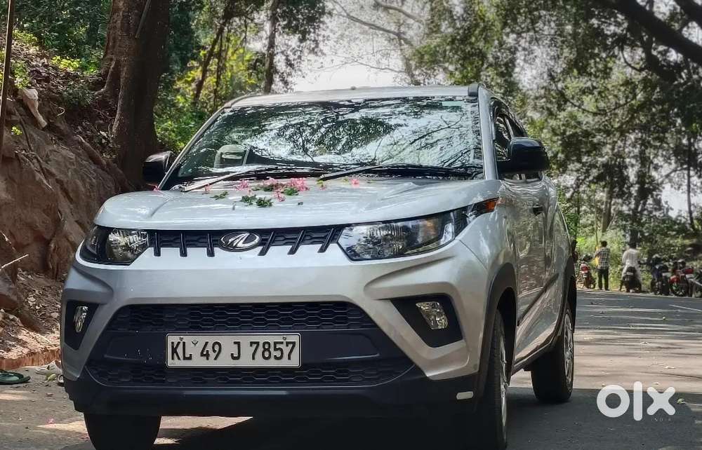 Mahindra Kuv 100 2018 Petrol