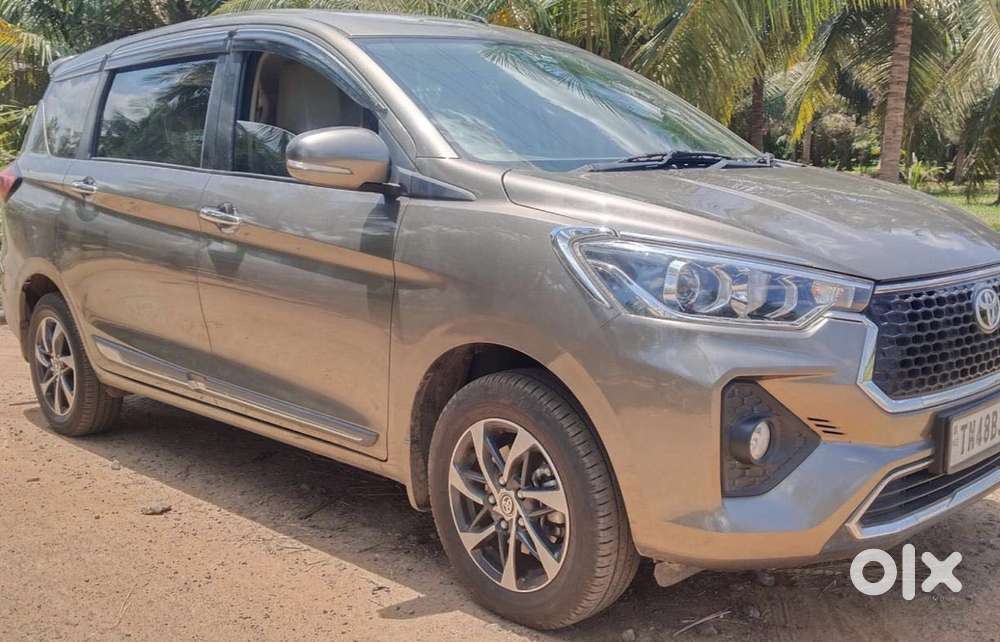 Toyota Rumion V Mt, 2025, Petrol