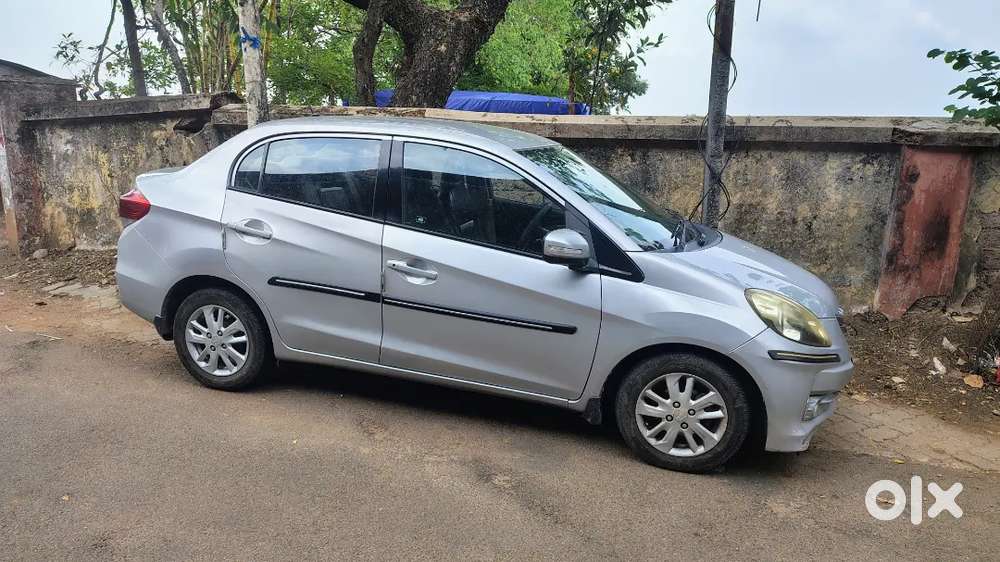 Honda Amaze 2014 Diesel 96 Km Driven Full Option