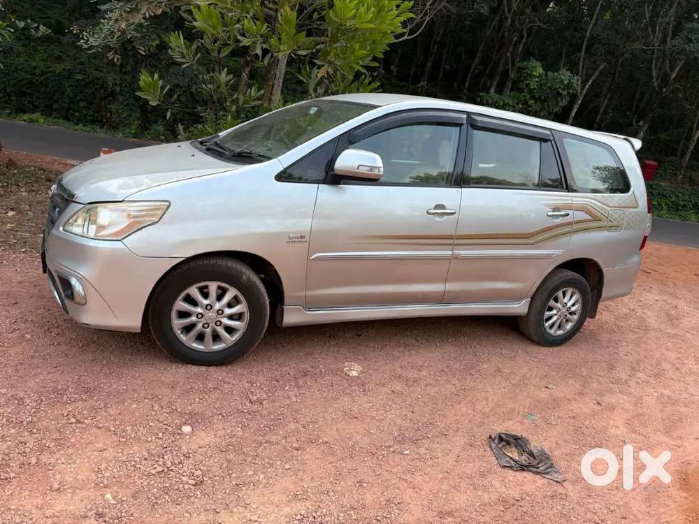 Toyota Innova Diesel 2.5 2012