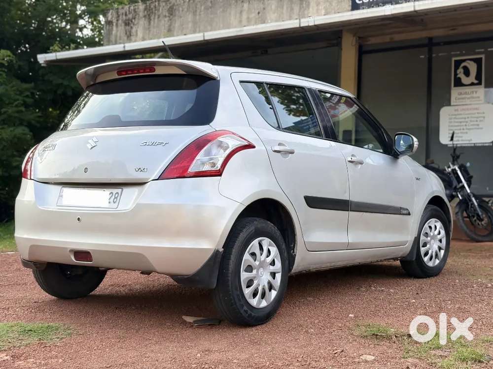 Maruti Suzuki Swift Vxi 2013