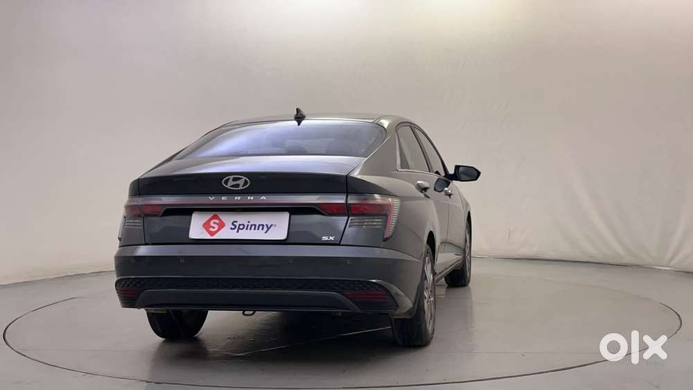 Hyundai Verna 1.5 Sx Petrol Mt, 2023, Petrol