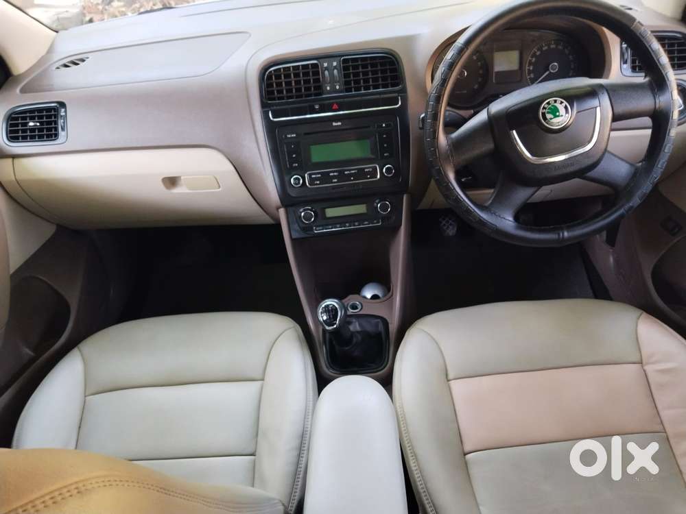 Skoda Rapid Elegance 1.6 Tdi Cr Manual, 2012, Diesel