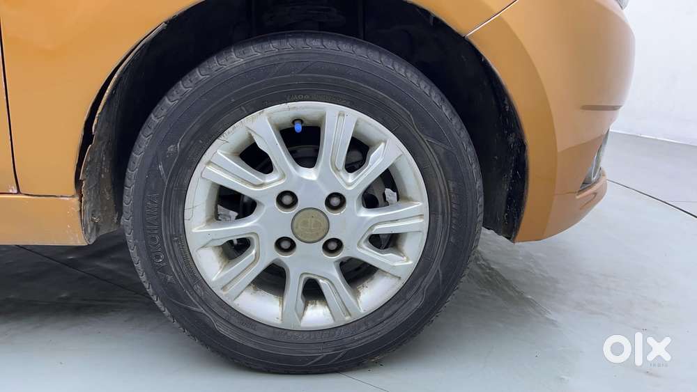 Tata Tiago Xza, 2017, Petrol