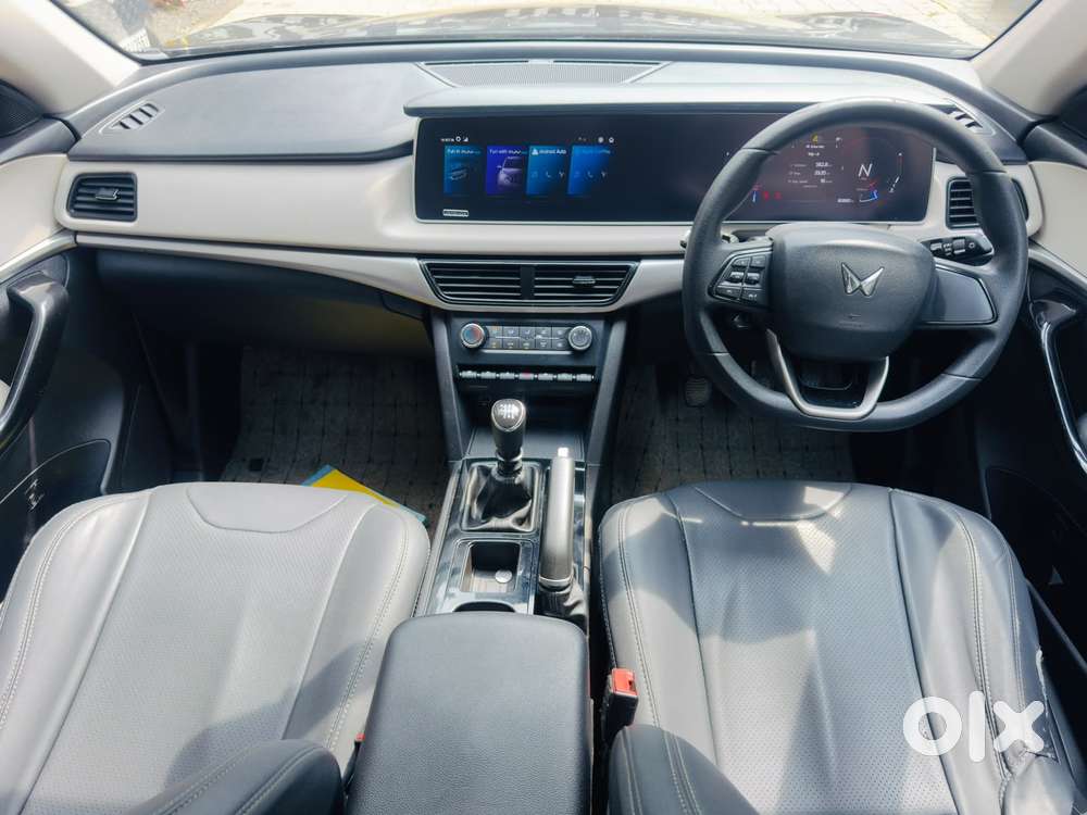 Mahindra Xuv700 2.2 Ax 5 Diesel Mt 7 Str, 2024, Diesel
