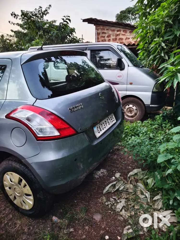 2nd Maruti Swift 2013 Petrol Manual