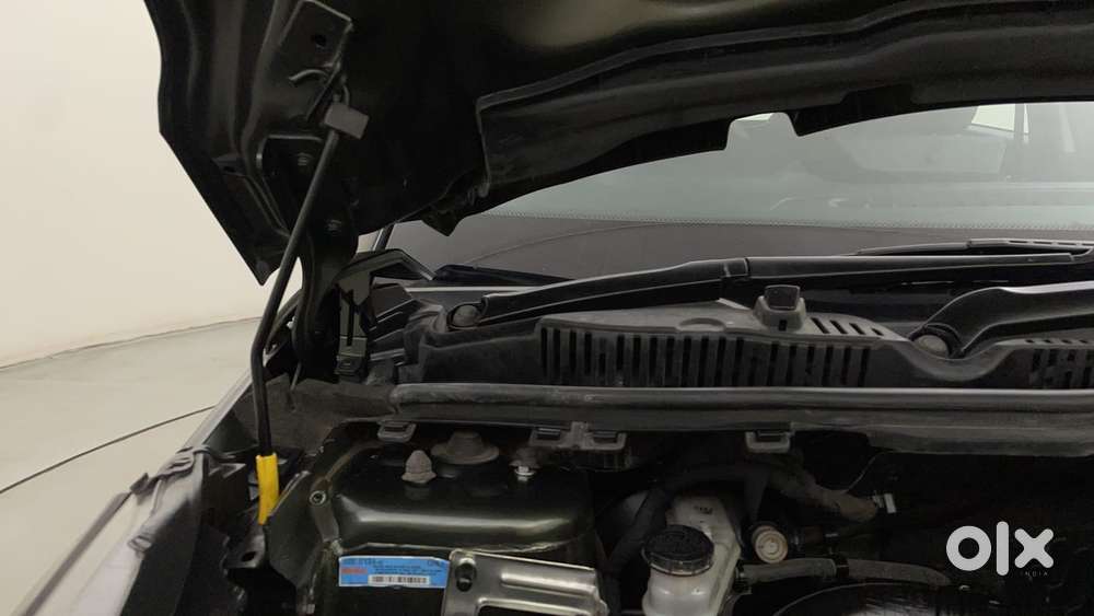 Tata Nexon 1.2 Revotron Xm (s), 2022, Petrol