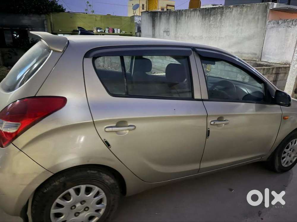 Hyundai I20 2010 118000 Km Driven